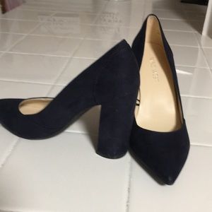 Nine West navy sued 4 inch heels